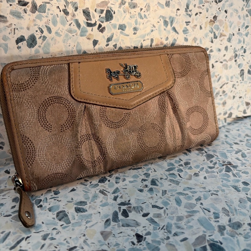 Coach Signature Zip Around Wallet Khaki Tan Jacquard Leather Trim